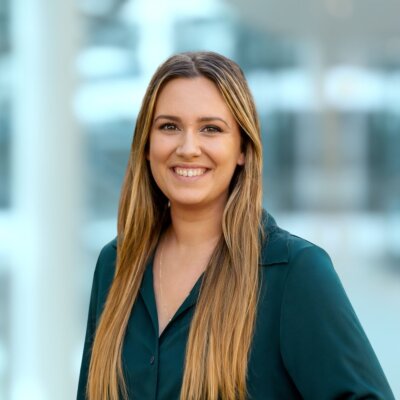 Kayla Gordon, Holtzman Vogel