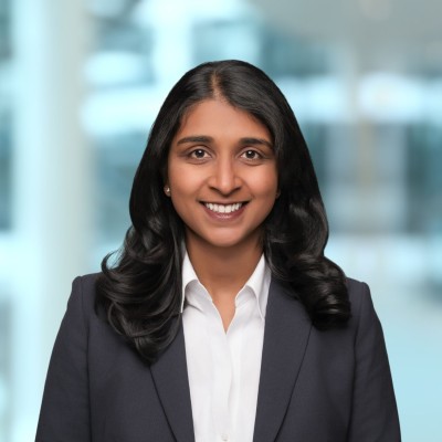Saritha Komatireddy, Holtzman Vogel